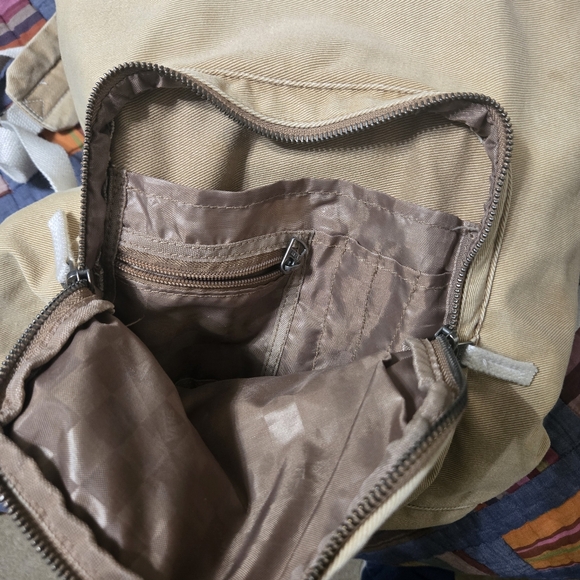 VANS 2 Piece Set Vans Off The Wall backpack and Vans beanie cap - Picture 7 of 16